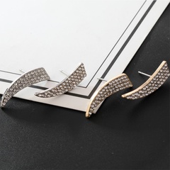 European and American Simple Fashionable All Match Jewelry Personality Design Full Diamond Knife-Shaped Stud Earrings Fashion New Geometric Rhinestone Earrings