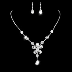 New Wedding Rhinestone Quartz Inlaid Crystal Copper Set Necklace Earrings