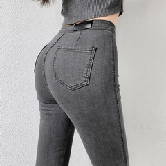 2022 neue europäische und amerikanische Retro Slim Fit und dünne elastische Tasche hüftdünne weiche Jeans Damenbekleidung