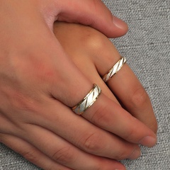 Fashion Fashion Ornament Simple Elegant Stainless Steel Batch Flower Couple Ring