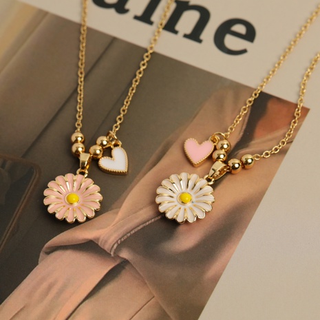 Personalized and Small Fresh Summer Little Daisy Love Pendant Necklace Oil Drop Necklace Copper-Plated Gold All-Match Sweater Chain's discount tags