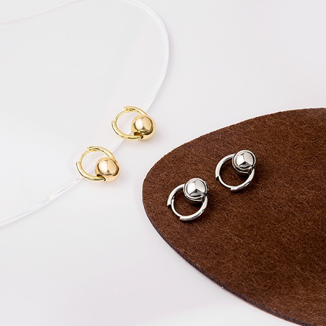 Pendientes de cobre de círculo de bolas de oro simples de moda's discount tags