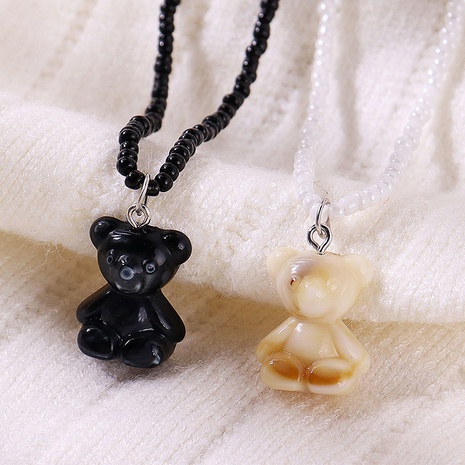 Koreanische Version der kleinen frischen kreativen Reis perlen Harz Bären Halskette's discount tags
