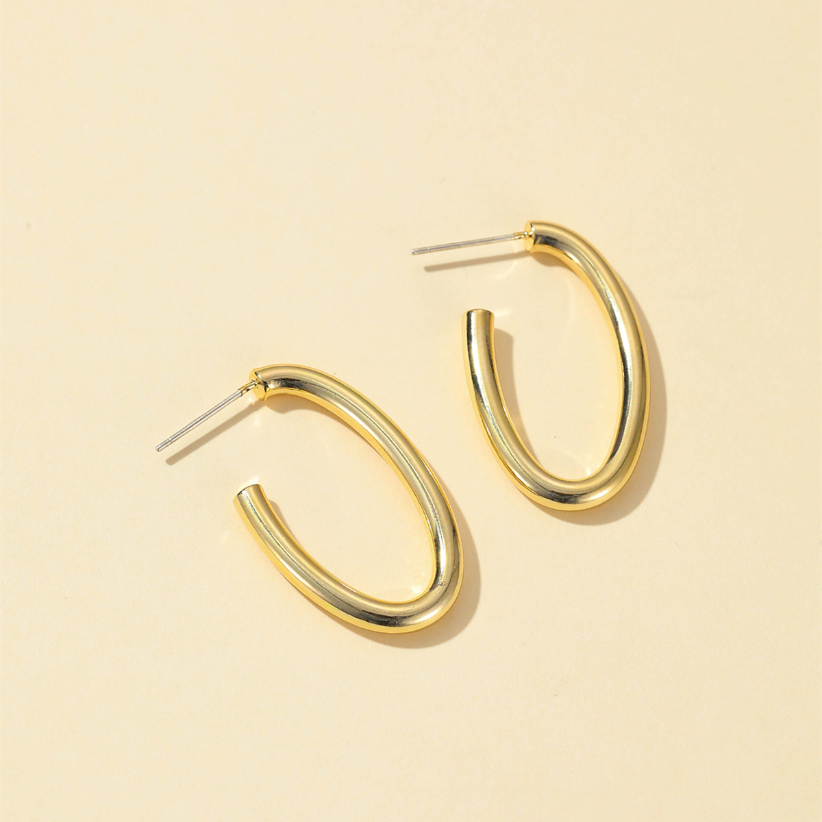 Leichter Luxus ins Pendler 925 silberne Nadel Ohrringe 2022 Kupfer beschichtetes Gold neue einfache Ohrringepicture3