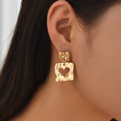 Fashion Retro Hollow Heart Gold Geometric Square Ear Studs Alloy