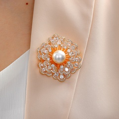 New Pin Accessories Copper Plating 18K Gold Double Layer Zircon Pearl Flower Brooch