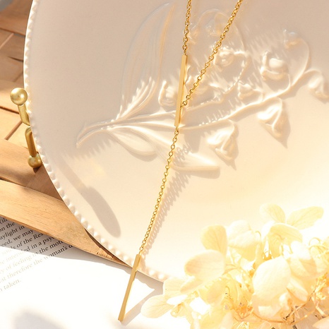 Mode Y-Förmigen Mid-Länge Kette Geometrische Halskette Vergoldet K18 Gold Titan Stahl's discount tags