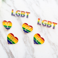 LGBT Arc-En-Amour Drapeau Gay Broche Spot Manteau Vêtements Dripping Huile Collier Pin Broche Bande Dessinée