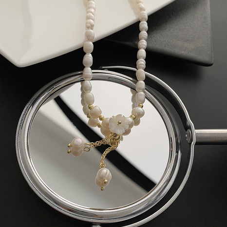 Collar de lirio de concha de perla Natural Acero de titanio femenino's discount tags