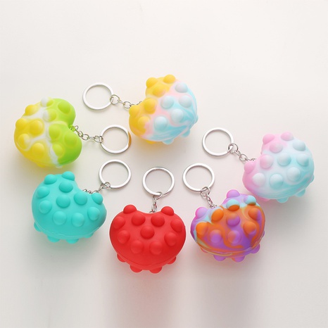 Colorido Corazón de silicona burbuja bola llavero apretón de juguete de descompresión's discount tags