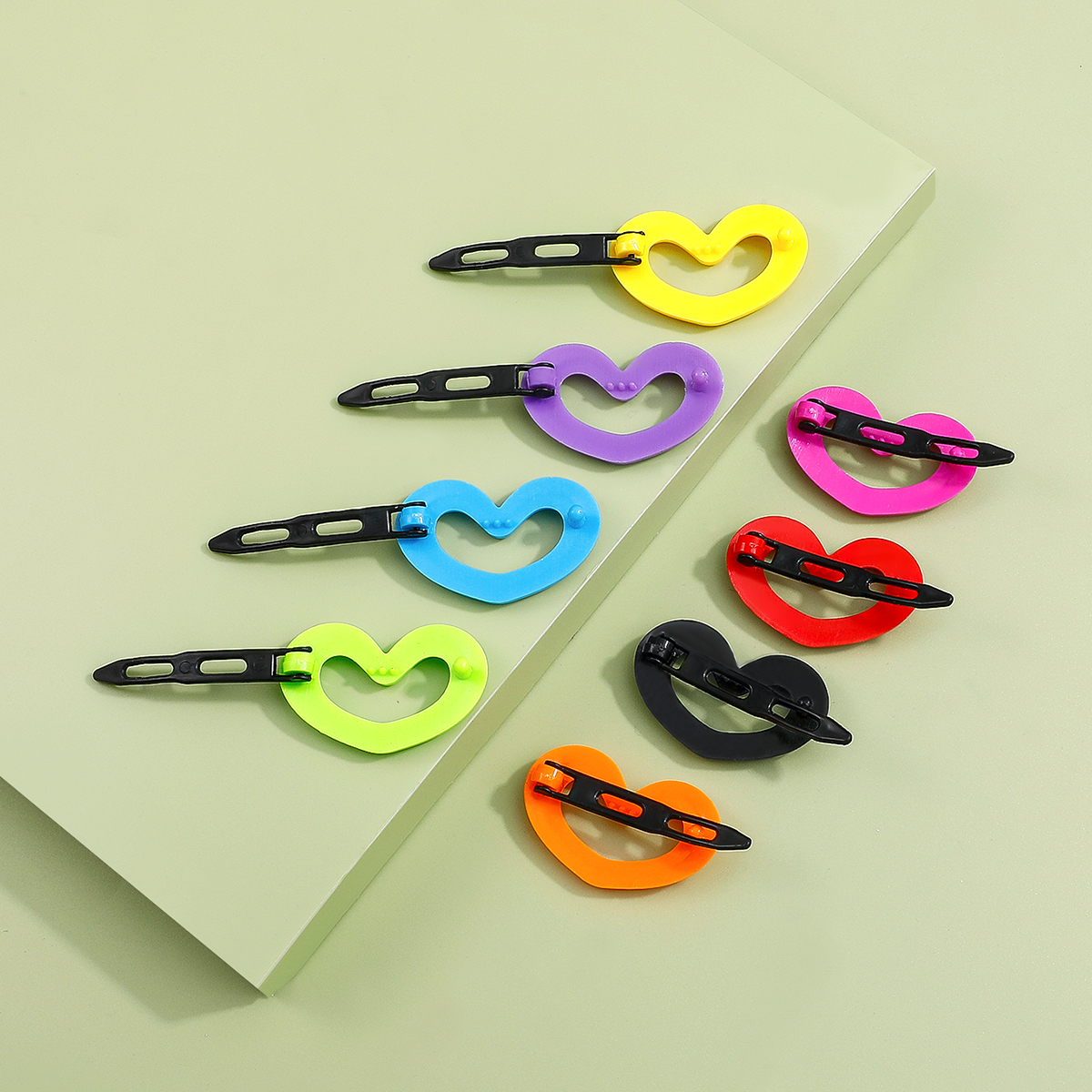 New Style Childrens Acrylic Candy Color HeartShaped Side Clip Cute Hairpin setpicture3
