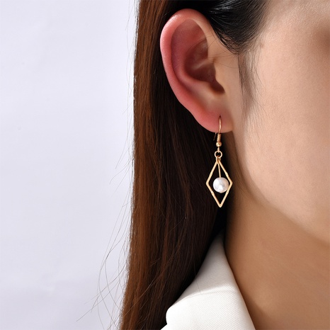 European and American Temperament Handmade Geometric Pearl Earrings Simple Rhombic Ear Studs Japanese and Korean Fashion Ear Jewelry's discount tags