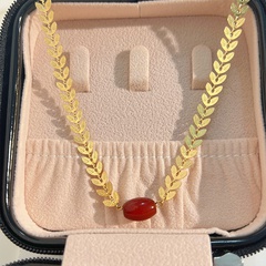 Retro Red Agate Stone Necklace Women's Geometric Oval Pendant Creative Leaf Chain