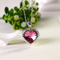 Fashion Heart color Crystal inlaid rhinestone pendant alloy Necklace