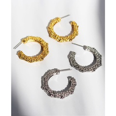 Retro Personality Irregular Beat Pattern Concave Convex C Shaped Earrings