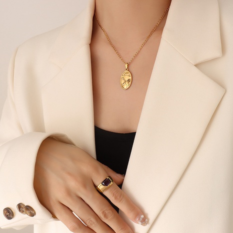 Fashion Oval Hip Hop Pendant 18 Gold Female Titanium Steel Necklace's discount tags