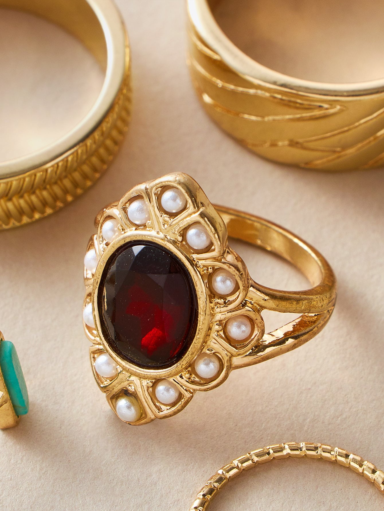 Europe and America Cross Border Vintage Ornament Imitation Ruby Inlaid Ring Set Turquoise Pearl Inlaid Ring SixPiece Setpicture5