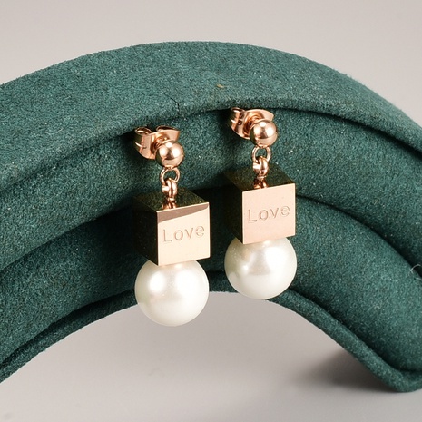 Mode Einfache Perle Platz Geometrische Titan Stahl Ohrringe's discount tags