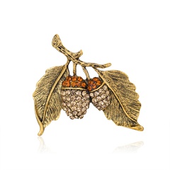 Fashion Retro Creative New Women's Leaf Shaped Clothing Ornament Brooch