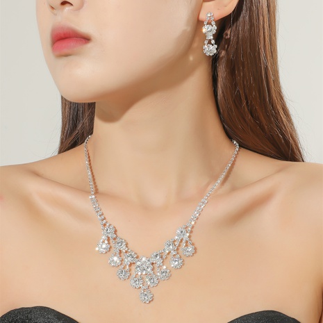 Cadena de diamantes de imitación de novia de moda accesorios de boda pendientes de gota de agua collar conjunto's discount tags