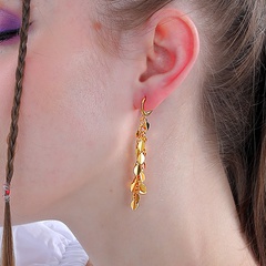 Mode Einfache Hip Hop Lange Quaste Blätter Gold-Überzogene Kupfer Ohrringe