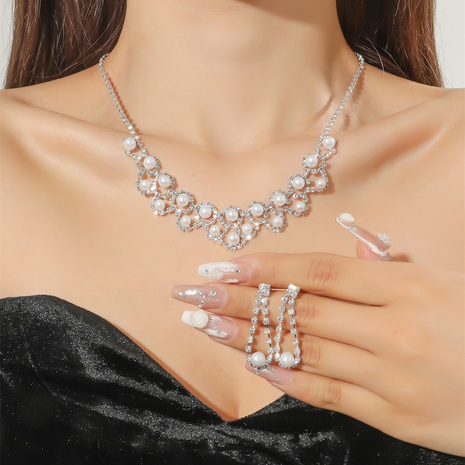 Conjunto de joyería de la boda de la novia de los pendientes del collar de la gota de agua del Zircon de diamantes de imitación completo de la moda's discount tags
