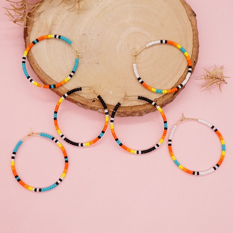 boucles d'oreilles créoles simples miyuki de couleur contrastante perlées à la main's discount tags