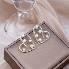 Fashion Hollow Heart Full Diamond Pearl Stud Earrings