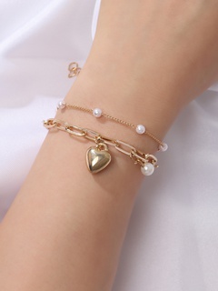ins high-end light luxury bracelet female net celebrity cold wind love pearl metal design bracelet retro trend jewelry
