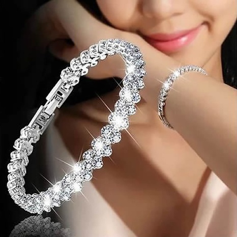 voller herzförmiger Diamant einfacher Kristallzirkonlegierungsarmband's discount tags