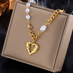collier de perles en acier au titane creux en forme de coeur simple à la mode