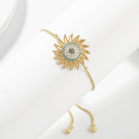 Pulsera de flor de circón con incrustaciones de cobre de moda's discount tags
