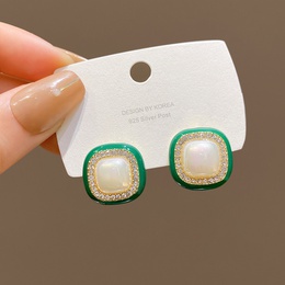 retro baroque pearl female green alloy earrings new wholesalepicture10