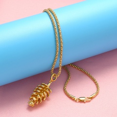 Copper Plated 18K Real Gold Pine Cone Shape Pendant Jewelry Accessories