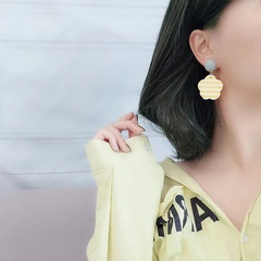 New South Korea Dongdaemun personality temperament bohemian lady earrings asymmetric flowers refreshing earrings