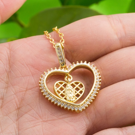 pendentif Vierge Marie simple en forme de coeur cuivre plaqué or 18 carats collier de zircon incrusté's discount tags
