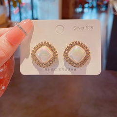 Style coréen nouvelles boucles d'oreilles géométriques serties de diamants lumière luxe sirène perle mode all-match boucles d'oreilles