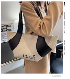 Niche design bag women's large capacity 2022 new summer shoulder bag personality texture explosion style commuter tote bag