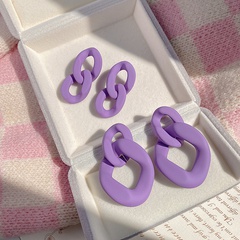 Boucles d'oreilles exagérées violettes 2022 nouveau design de niche à la mode boucles d'oreilles haut de gamme tempérament net bijoux d'oreille géométriques rouges