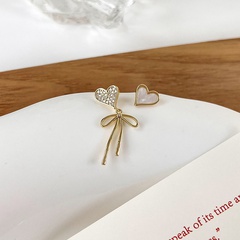 simple asymmetric zircon heart bow copper earrings