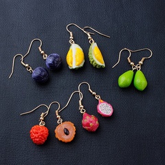 Nuevos pendientes de fruta bonitos con personalidad de Dongdaemun de Corea del Sur, pendientes de gancho para la oreja para mujer, pendientes asimétricos