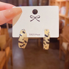Fashion Simple Leopard Print C-Shaped Earrings Female Acetate Earrings