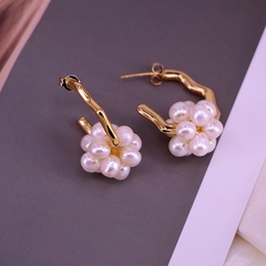 Retro Natural Freshwater Pearl copper gold plated C-shaped Earrings