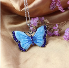 Vintage Insect Oil Dripping Painted Diamond Butterfly Shaped Pendant Necklace