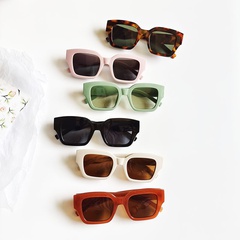 2022 New Retro style color Square Frame Sunglasses