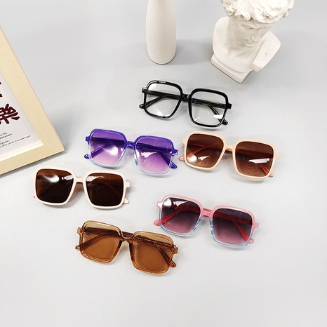 Prominente Jungen und Mädchen im gleichen Stil Sonnenbrille Kinder brille Sonnenbrille kleine Jungen Mode Koreanische Version des westlichen Stils neuer Trend's discount tags