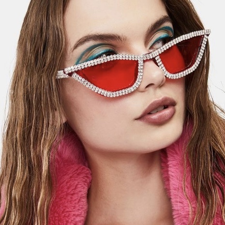 2022 New Fashion  Inlaid Diamond Geometric Triangle Frame Sunglasses's discount tags