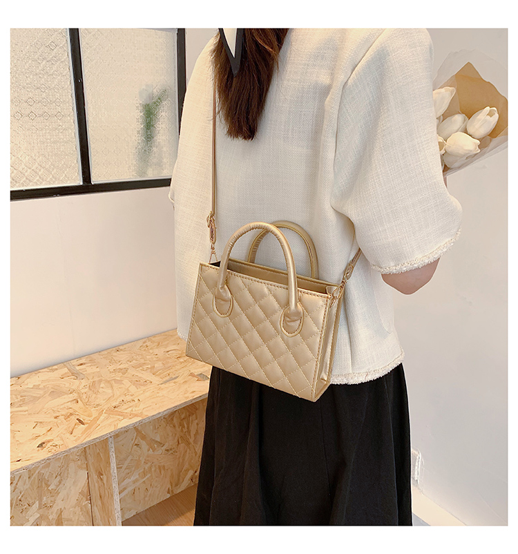 Embroidery Thread Fashion Shoulder Bag Portable Womens Bag Rhombus Crossbody Trendy Ladies Bagpicture5