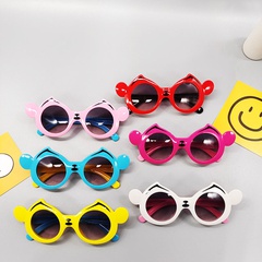 2022 neue Kinder Sonnenbrille Baby Sonnenbrille kleine Affen form Anti-UV-Brille Foto konkave Stil