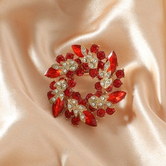 Fashion Diamond Inlay Rhinestone Gem Round Shaped Leaf Brooch